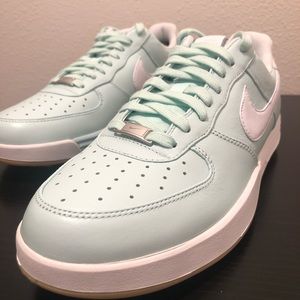 Nike Golf Lunar Air Force 1 Igloo Tiger woods Rory